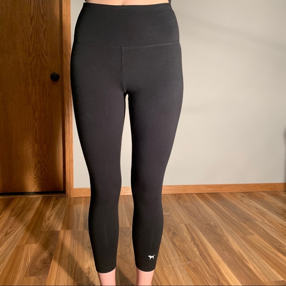 Victoria Secret Pink Capri Leggings - Size Small